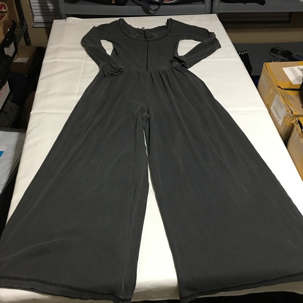 Free People Movement Jumpsuit Womens Medium Grey Long Sleeve Wide Leg Ribbed